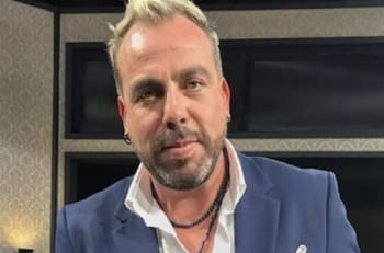 VIDEO | Captan a Francisco Kaminski en fuerte discusión y luego besándose con misteriosa mujer