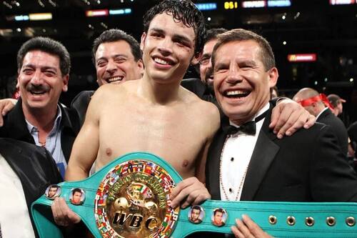 Julio César Chávez Jr. estuvo en rehabilitación un año.