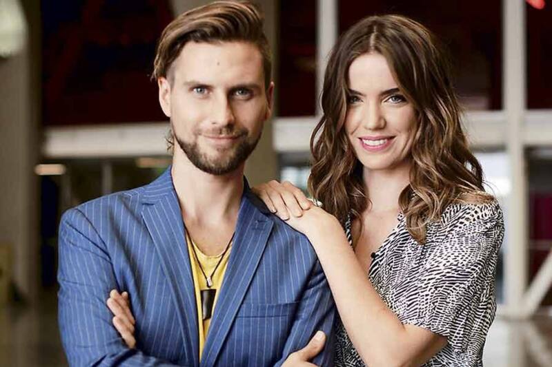 Los animadores alteran sobre rumores de romance.