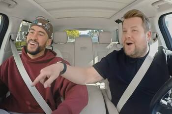 Bad Bunny en el Carpool Karaoke más divertido: cantó canciones de Ariana Grande