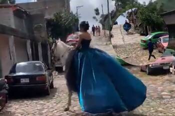 Video: Caballo “secuestra” a joven en su fiesta de quince años y se vuelve viral