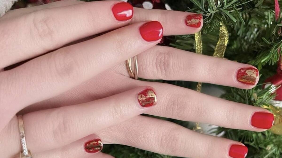 Uñas navideñas para celebrar la llegada de Papá Noel