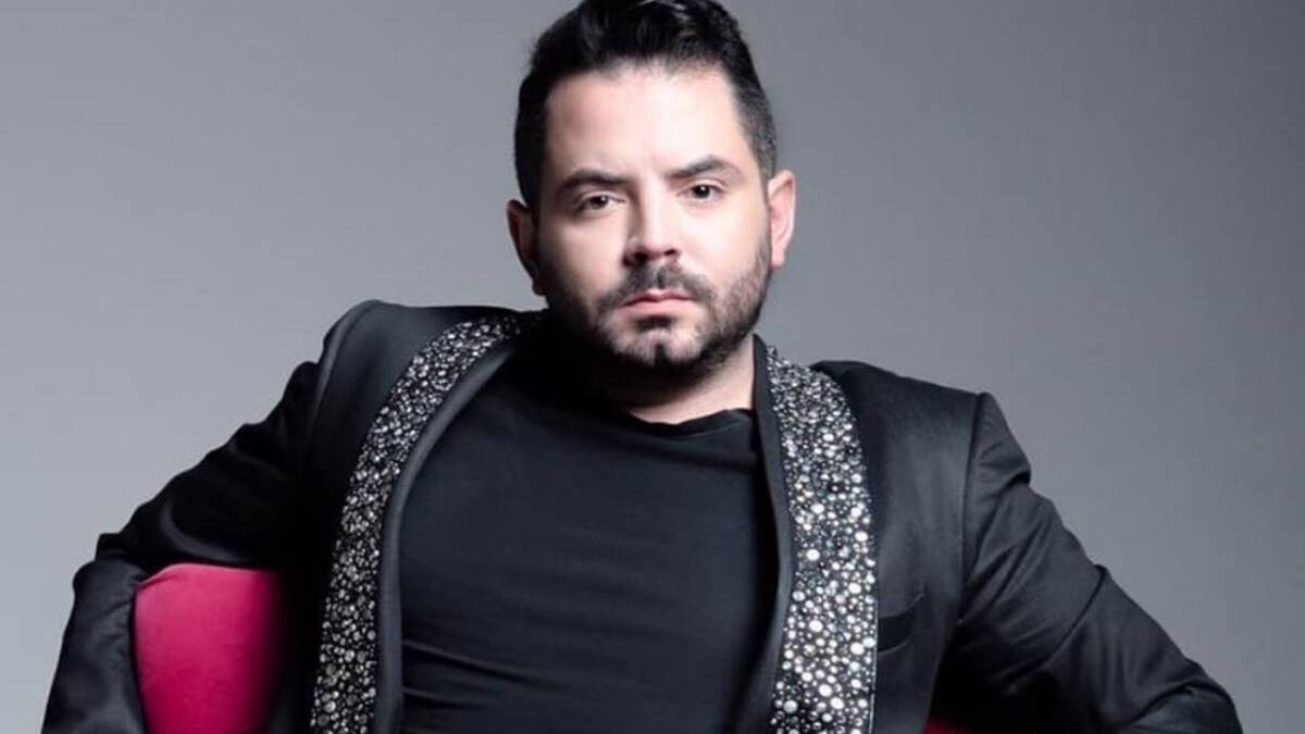 Paul Stanley exhibe truco de José Eduardo Derbez para disimular su calvicie