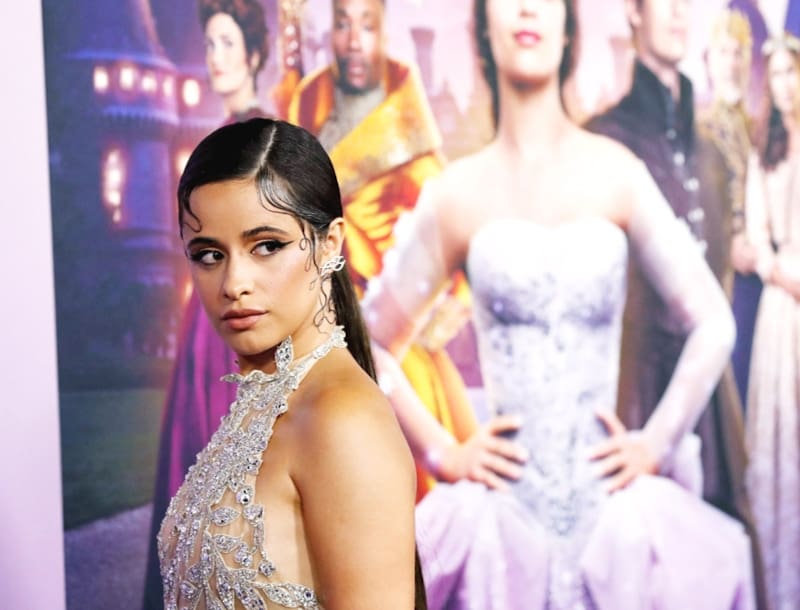 Camila Cabello Por la emoción, la cantante sufrió un desmayo durante la premier de "La Cenicienta" - Créditos: Instagram @camila_cabello