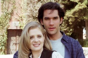 Erika Buenfil manda indirecta a Eduardo Santamarina: "fue la peor relación"