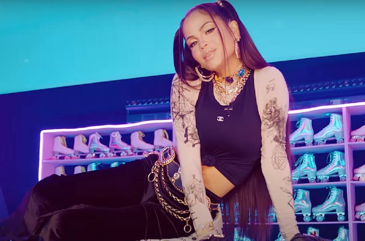 Natti Natasha lanza nuevo sencillo con el grupo coreano Momoland