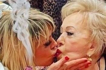 Alejandra Guzmán revela que besó en la boca a Silvia Pinal sin saber que tenía covid-19