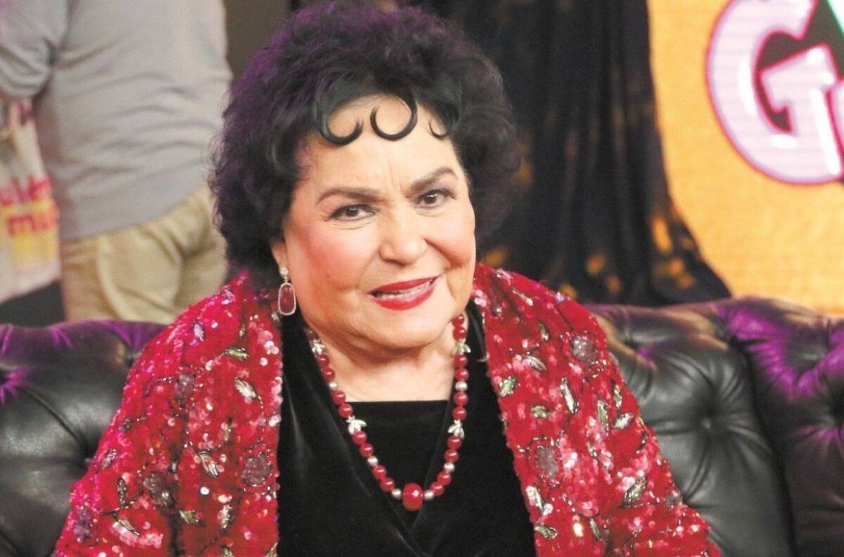 A Carmen Salinas no la podrían llevar a su casa: “tiene que estar hospitalizada porque está funcionando con respirador