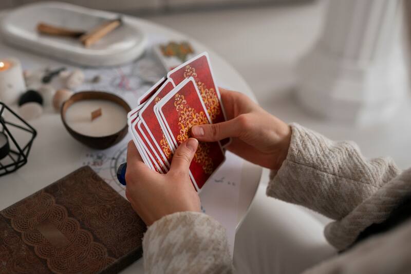 Conoce aquí los consejos que entrega el Tarot para este 28 de julio.