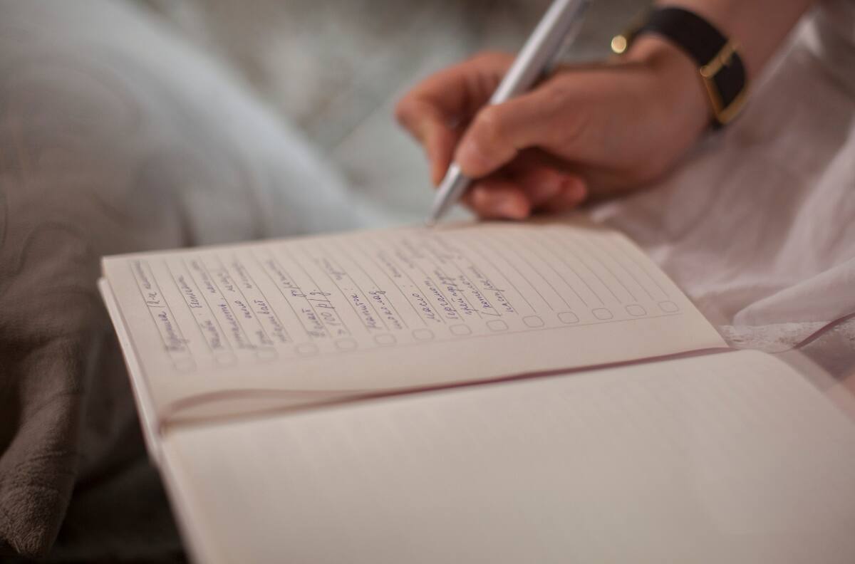 Test de Personalidad: ¿Qué revela de ti la forma en que escribes la letra "P" según la Grafología?