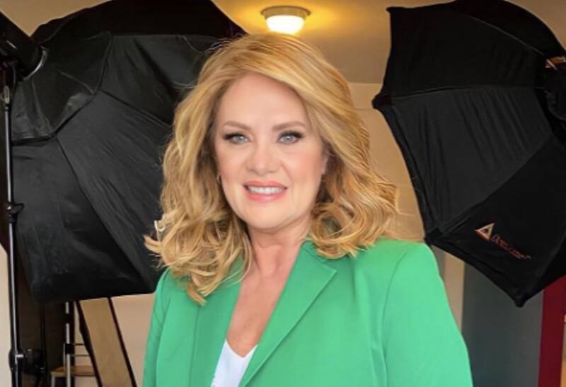 A Erika Buenfil la echaron de un restaurante por ser madre soltera Erika Buenfil - Créditos: Instagram