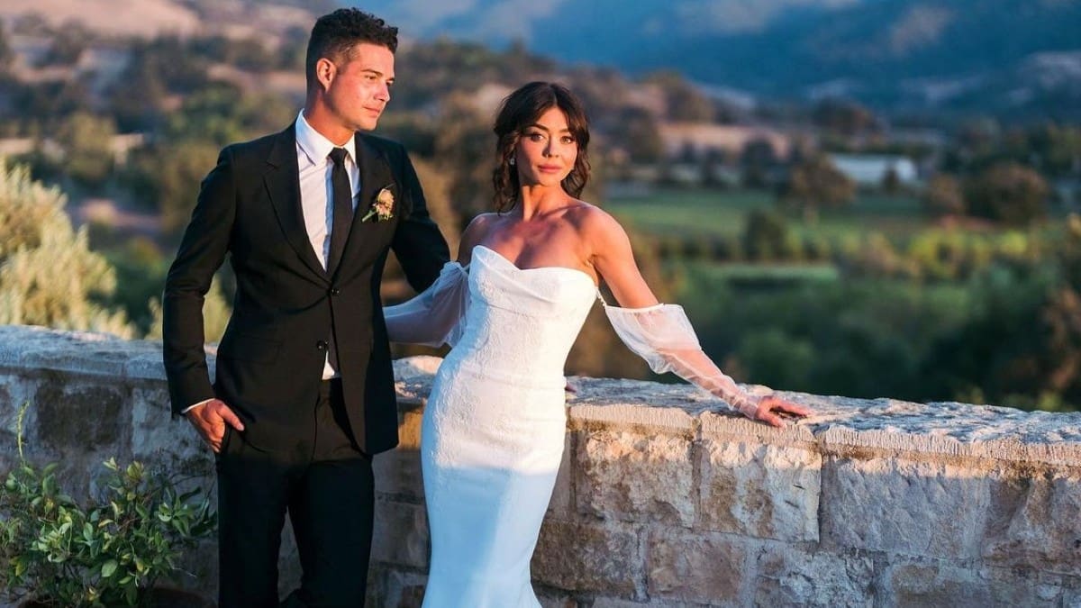 Sarah Hyland, actriz de Modern Family, subió a su Instagram divertido mensaje para celebrar su boda
