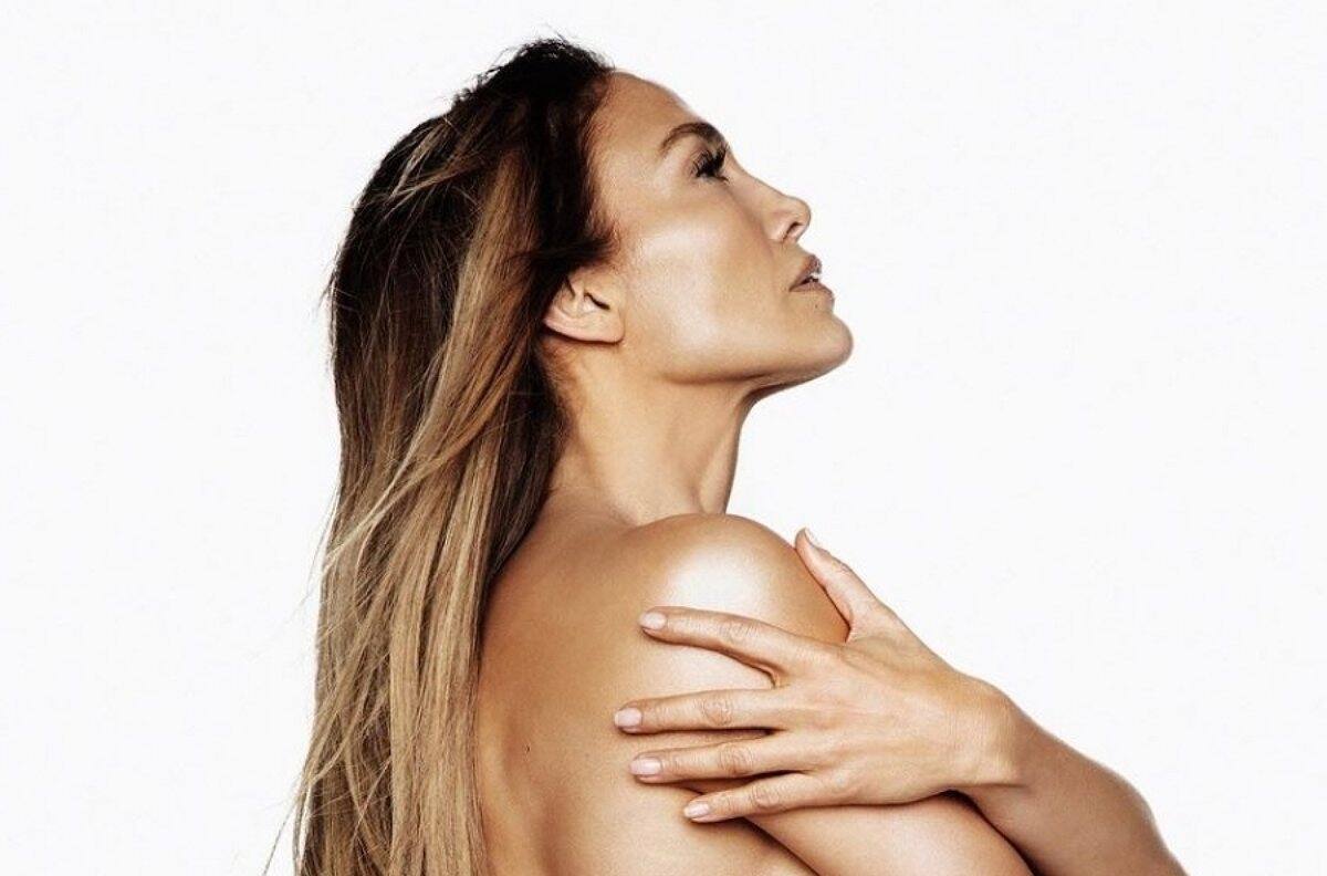 Jennifer Lopez comparte sus metas para el 2023 "al natural"