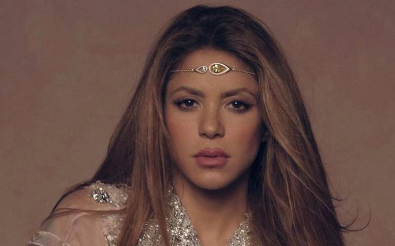 Shakira La cantante se dejó ver en el estudio con Bizarrap y Duki - Créditos: Instagram