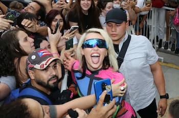 Miley Cyrus demuestra lo mucho que ama a sus fans latinos: “Este festival sudamericano está a punto de ser jodidamente legendario”