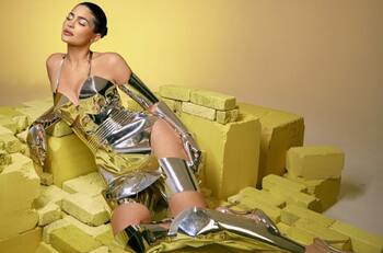 Kylie Jenner lanza su nueva colección de cosméticos, ahora inspirada en The Wizard of Oz