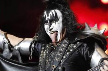 ¿Por qué es tan famosa la lengua de Gene Simmons, bajista de Kiss?
