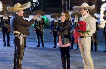 Animador de Miss Universo 2021 despide a Vicente Fernández y revela especial regalo que le hizo el astro mexicano