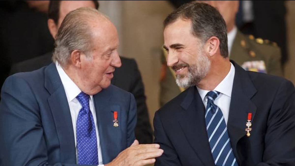 El cariñoso gesto que tuvo el Rey Felipe de España con su papá, Don Juan Carlos