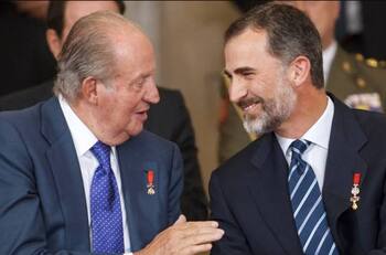 El cariñoso gesto que tuvo el Rey Felipe de España con su papá, Don Juan Carlos