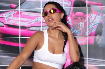 “Y la chessy”: Eskarcita lanza primer adelanto de su proyecto musical