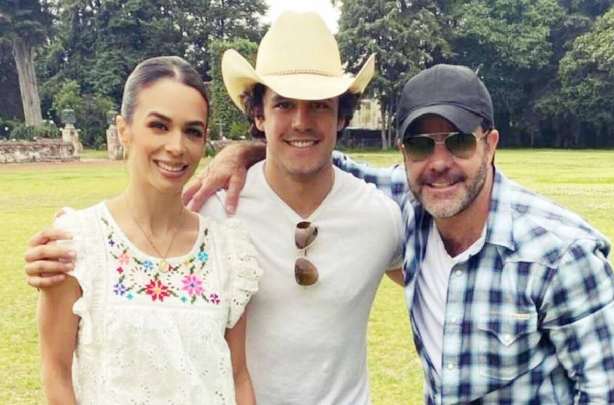 Hijo de Eduardo Capetillo y Biby Gaytán es captado con un arma de fuego en el aeropuerto