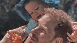 El príncipe Archie es idéntico a su padre, el príncipe Harry, en esta foto