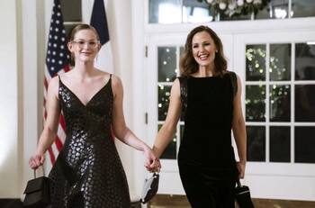 Jennifer Garner y su hija, Violet, deslumbran con su belleza en una cena de gala en la Casa Blanca