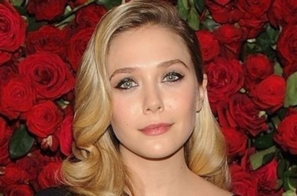 Elizabeth Olsen dio de qué hablar con este vestido durante la alfombra roja de los Emmy