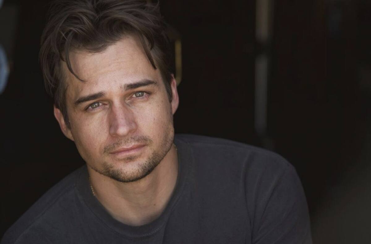 Así lució el actor Jon Ecker, hijo de Guy Ecker, el día de su matrimonio