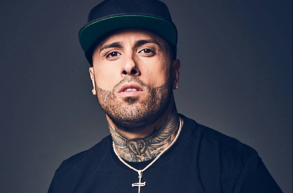 Nicky Jam se ríe de los chismosos con su nuevo single "Sin novia"