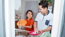 Día Internacional de la Familia: ¿Conoces a los signos del Zodiaco que siempre ayuda a sus padres con las labores del hogar?