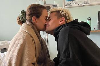 Mau Montaner comparte fotos del nacimiento de Apolo para celebrar el cumpleaños de Sara Escobar