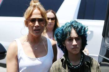 Jennifer Lopez se dice orgullosa de su hija Emme tras declararse persona no binaria