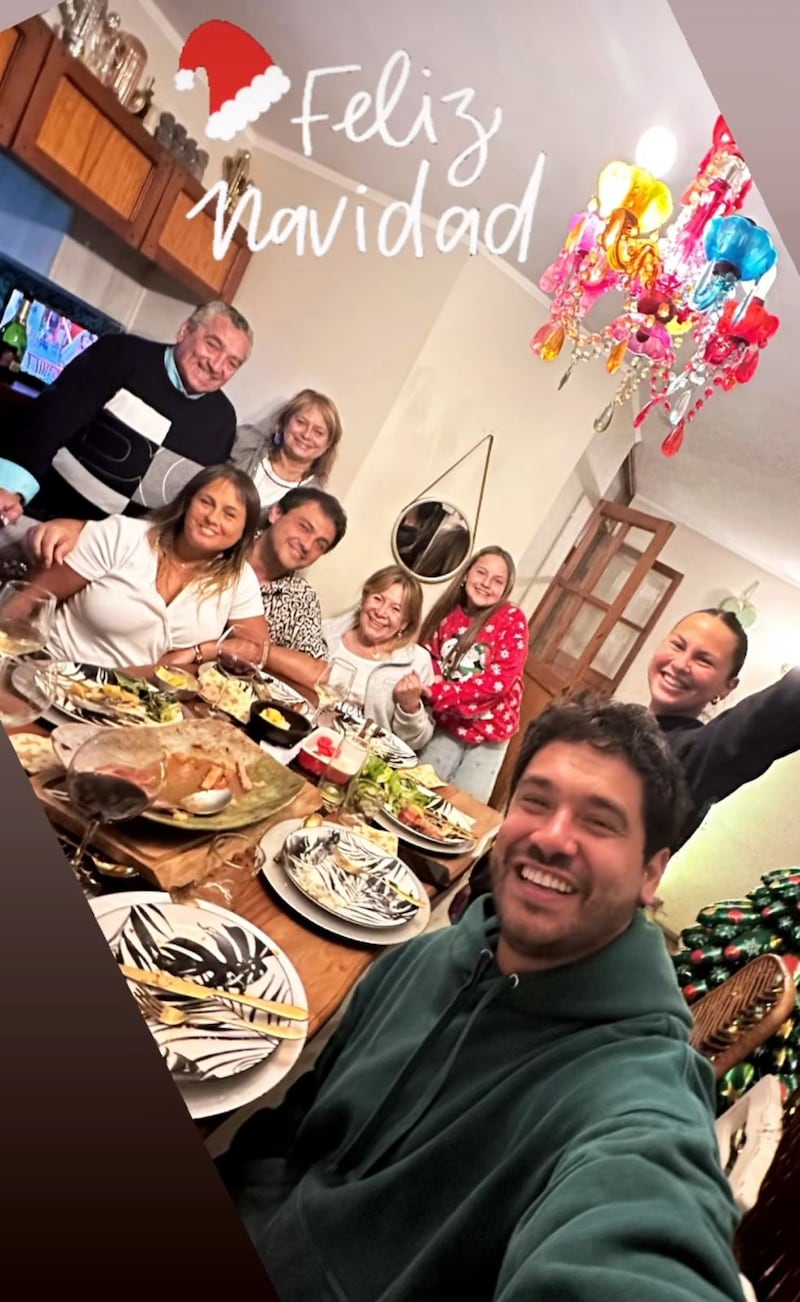 TiempoX te muestra distintas fotografías de famosos chileno celebrando esta festividad junto a sus seres queridos en sus mejores trajes.