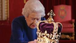 Es oficial: la reina Isabel ya no podrá usar corona ni viajar en carruajes