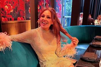 Thalía festeja su cumpleaños y sigue la fiesta por las calles de Miami