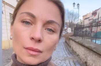 Ludwika Paleta comparte divertido momento con su pequeña hija Bárbara