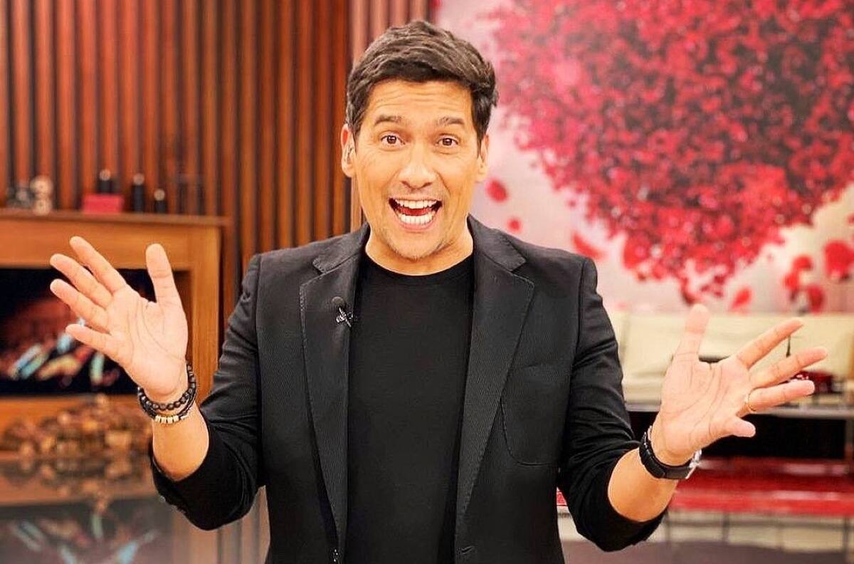 Rafael Araneda vive semana de ensueño: celebra importante logro en televisión y su hija se graduó en EEUU