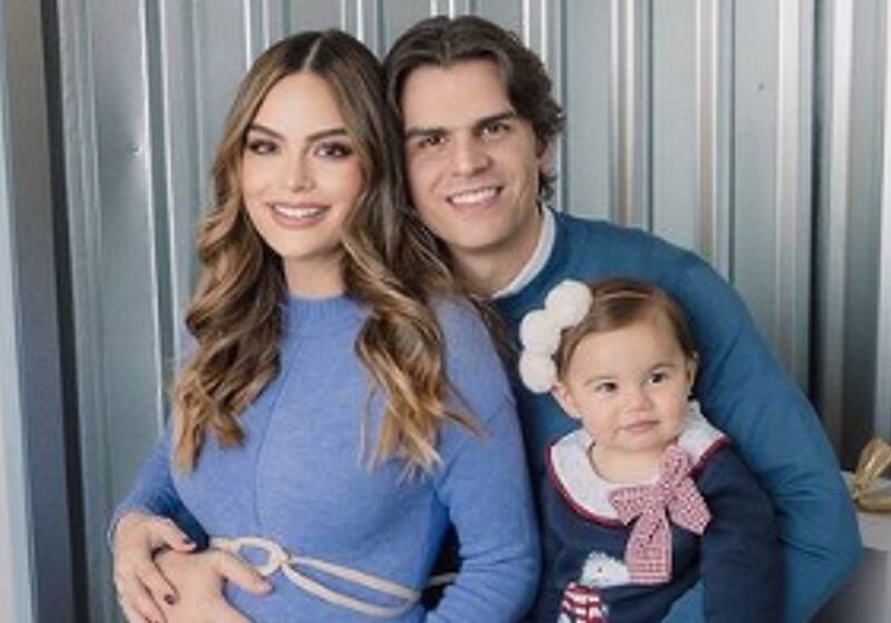 Ximena Navarrete y su familia Ximena Navarrete y su familia - Créditos: Captura de Pantalla