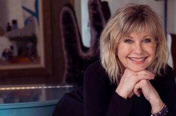 Olivia Newton-John: A esto asciende su fortuna