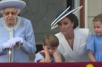 Príncipe William y Kate Middleton hablan sobre su hijo, el príncipe Louis, en el Jubileo de Platino