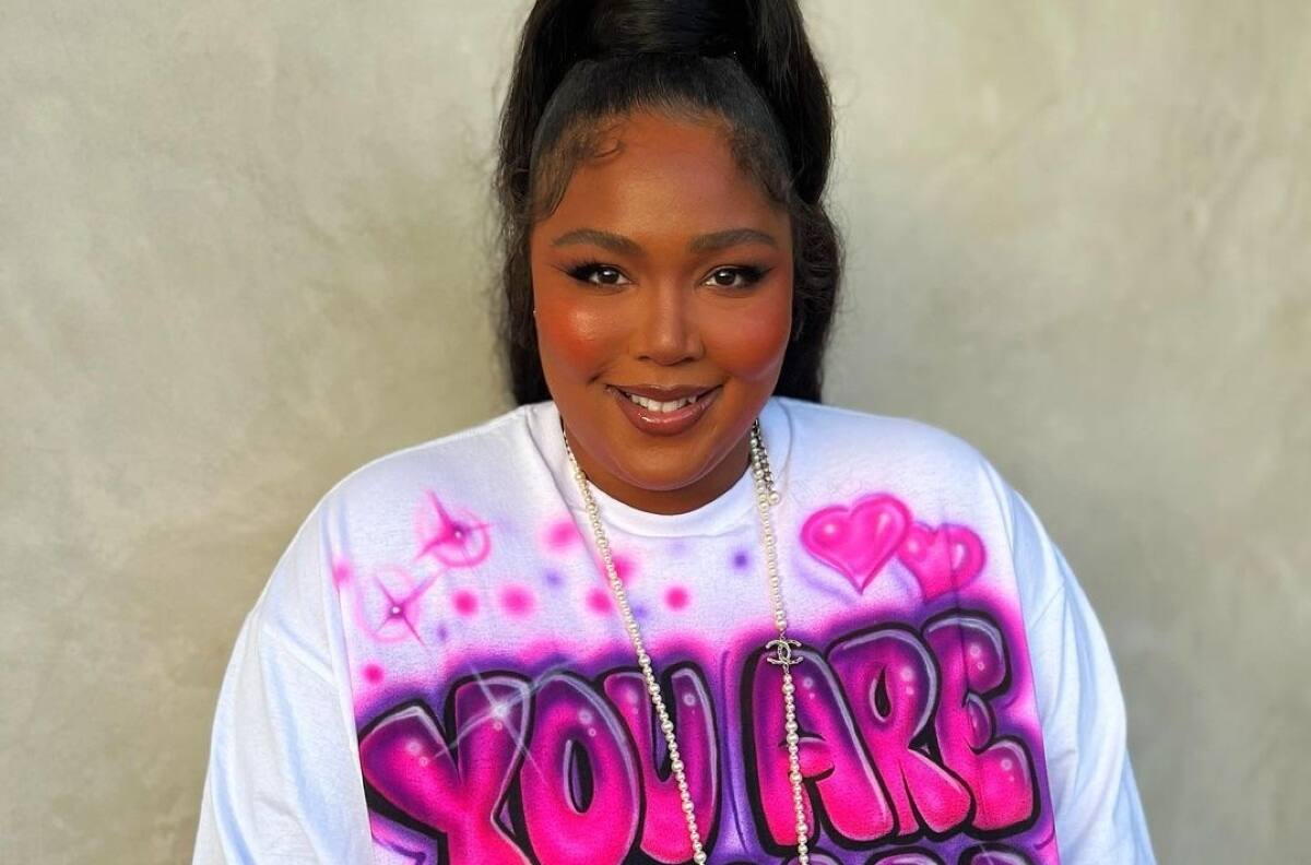 Lizzo cambia letra de canción "GRRRLS" al recibir críticas por usar lenguaje despectivo