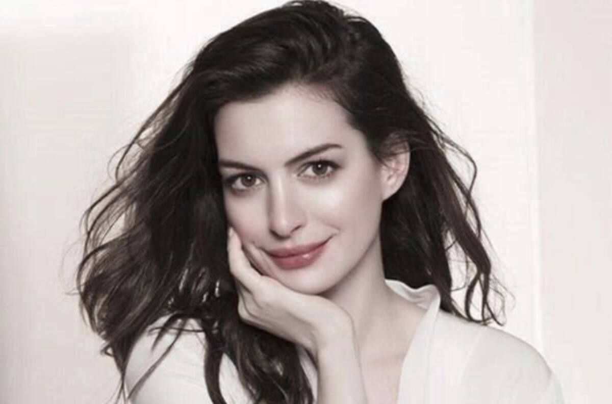 Anne Hathaway deslumbra a su paso por el Festival de Cannes con un Giorgio Armani
