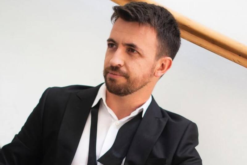 reveló ser víctima de amenazas e insultos.