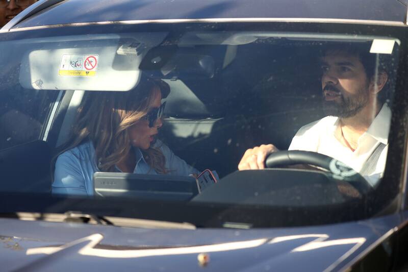 Cathy Barriga hizo un live desde el auto. Créditos: Aton.