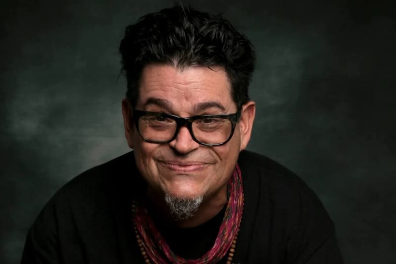 Joe Vasconcellos opinó que las letras del género urbano representan las cosas que las generaciones más antiguas le entregaron a las nuevas.