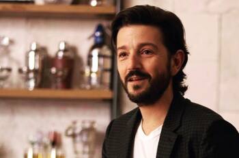 Diego Luna cumple 43 años en la antesala de su primera nominación al Globo de Oro