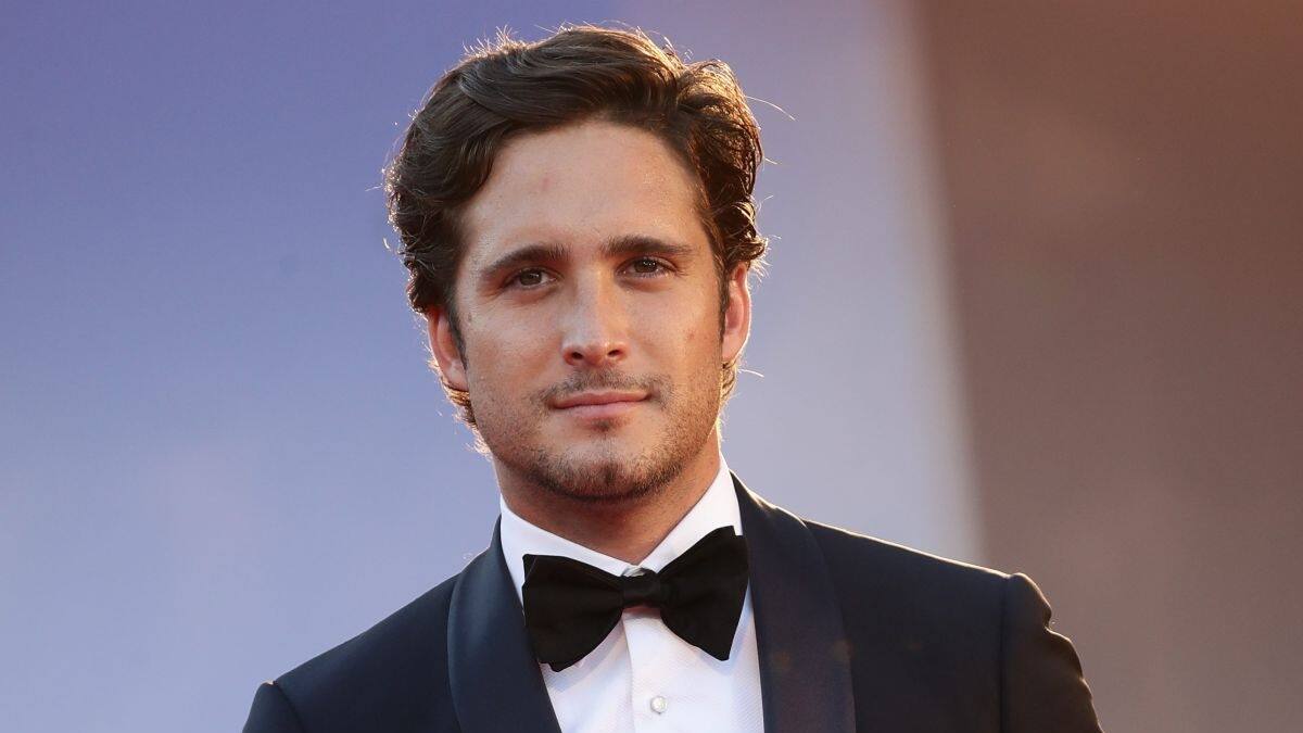 Diego Boneta celebra su cumpleaños 32 con tierna foto de su niñez