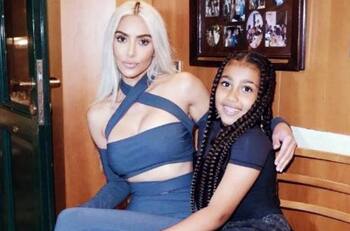 North West, hija de Kim Kardashian, se enfrenta a los paparazzi en la Semana de la Moda en París